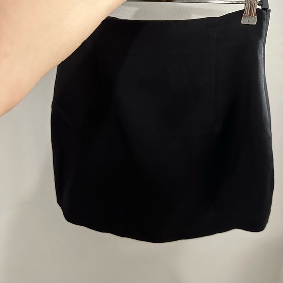 ZARA mini skirt! - Picture 3 of 3